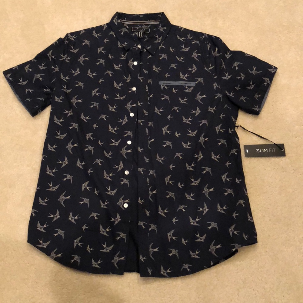 men’s button down tags still on it.